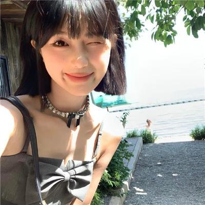 红粉舵爷